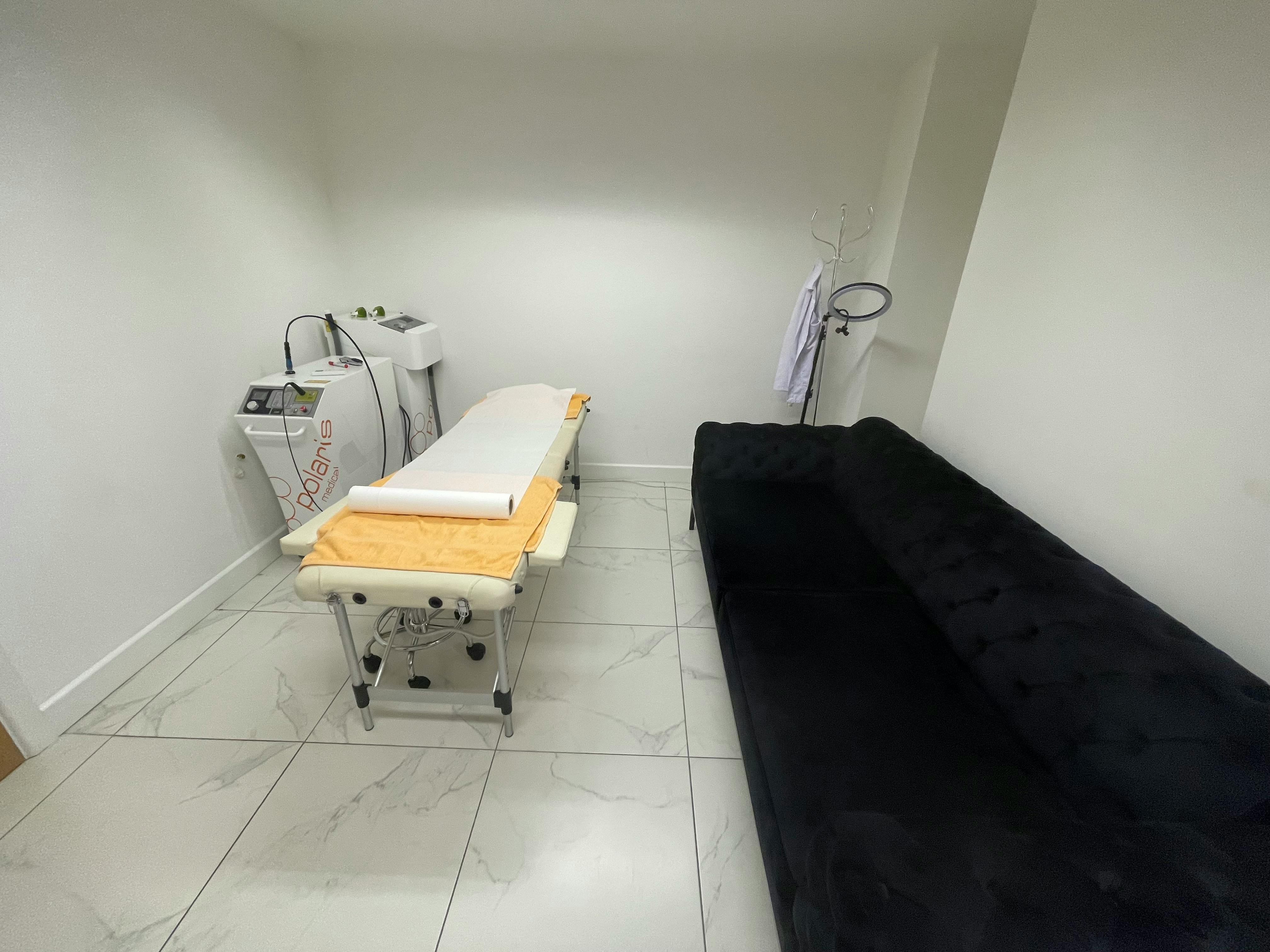 Office in Winchester - photo 3