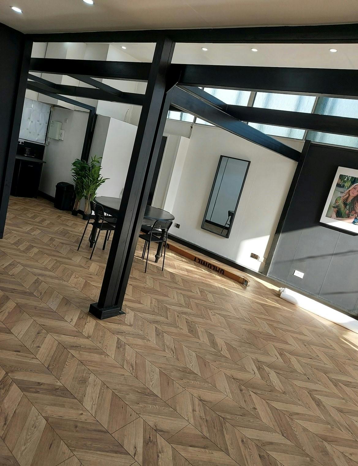 Unit 10 Bingswood industrial Estate, Bingswood Avenue, High Peak, Offices To Let - Bingswood Office Internal 2.jpg