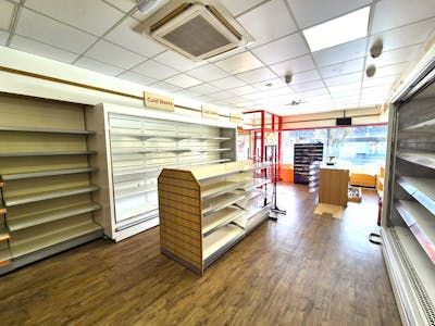 7 The Hollins, Stockport, Retail To Let - 20250226_134657.jpg