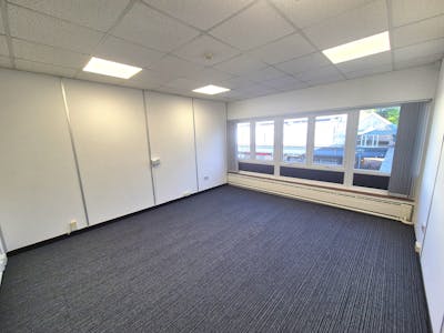 Sovereign House, Stockport, Office To Let - 20250501_075414.jpg