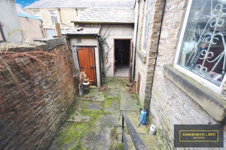 Duckworth Street, Main Road Position, Darwen, Retail For Sale - Yard