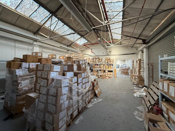 18 Towerfield Road, Southend-on-Sea, Industrial To Let - WhatsApp Image 2026-03-06 at 09.47.59 (5).jpeg