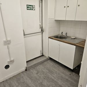 Unit 2, Brooklyn, Crowborough Hill, Crowborough, Office / Retail To Let - 20260109_121911_resized.jpg