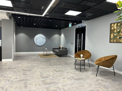 Apex, Forbury Road, Reading, Office To Let - Entrance 1.jpeg