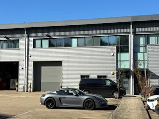 Unit 4 Hatch Industrial Park, Basingstoke, Industrial To Let - HIP4Picture16 - 21 09 2026.jpg