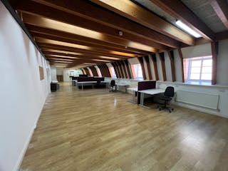 First Floor Offices, 34 Market Square, Aylesbury, Offices To Let / For Sale - 20260319_110027405_iOS.jpg