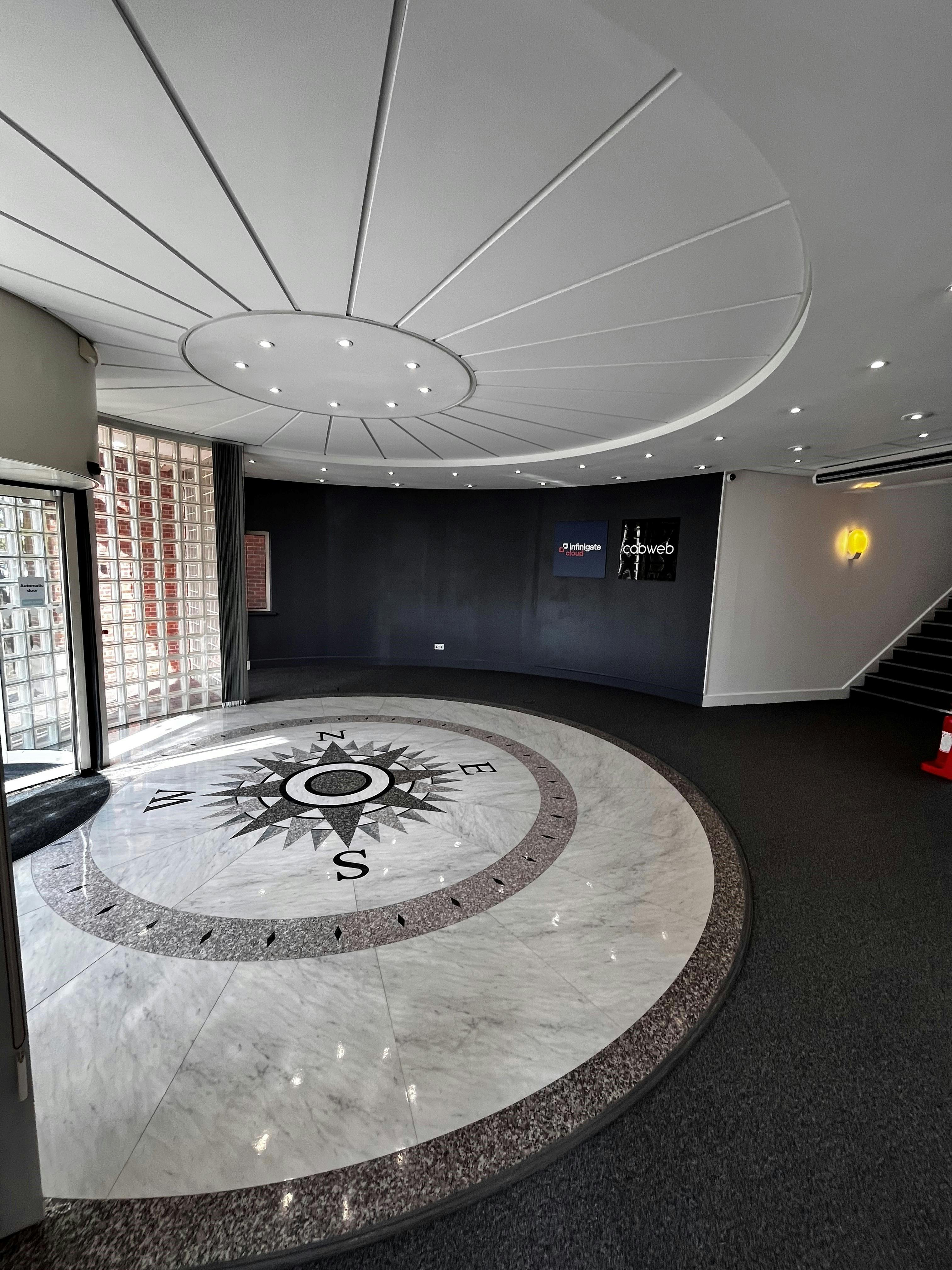 Office in Fareham - photo 3