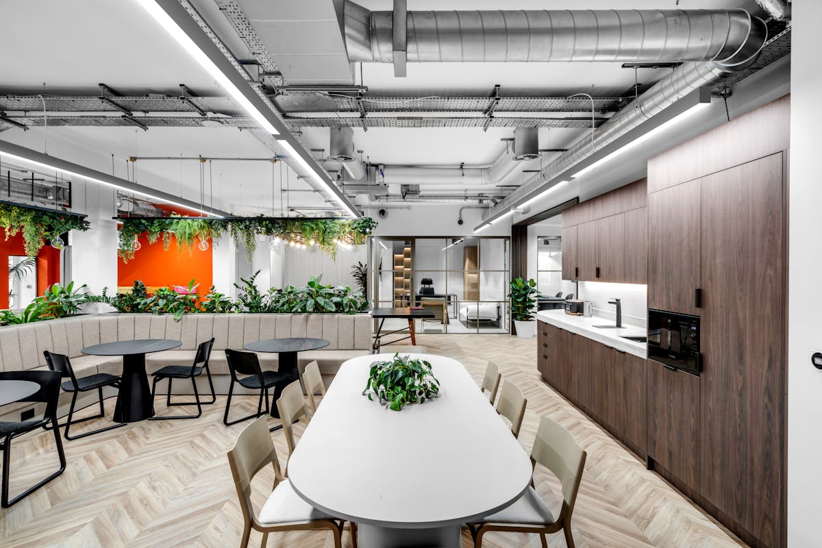 84acab8670e7c336b3075eb6625dd745 Jsp7249brownlowyardjsphighres