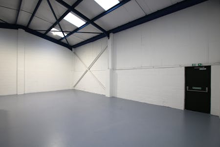 Unit 6 Forest Close, Verwood, Industrial / Storage To Let - IMG_39161.JPG