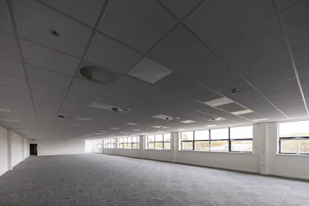 Greenlight Heathrow, Colnbrook, Industrial / Warehouse To Let - 21.08.26_heathrow_0030.jpg