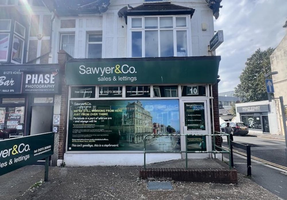 10 Station Road - Image 2