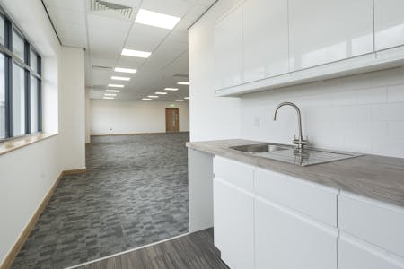 Link 406, 45 Waterloo Road, Staples Corner, Industrial To Let - IW240724CA292.jpg