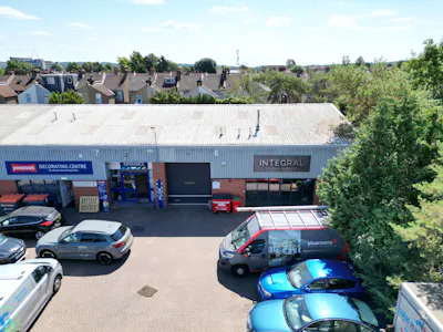 Unit 6, Watford, Warehouse To Let - DJI_0441.JPG