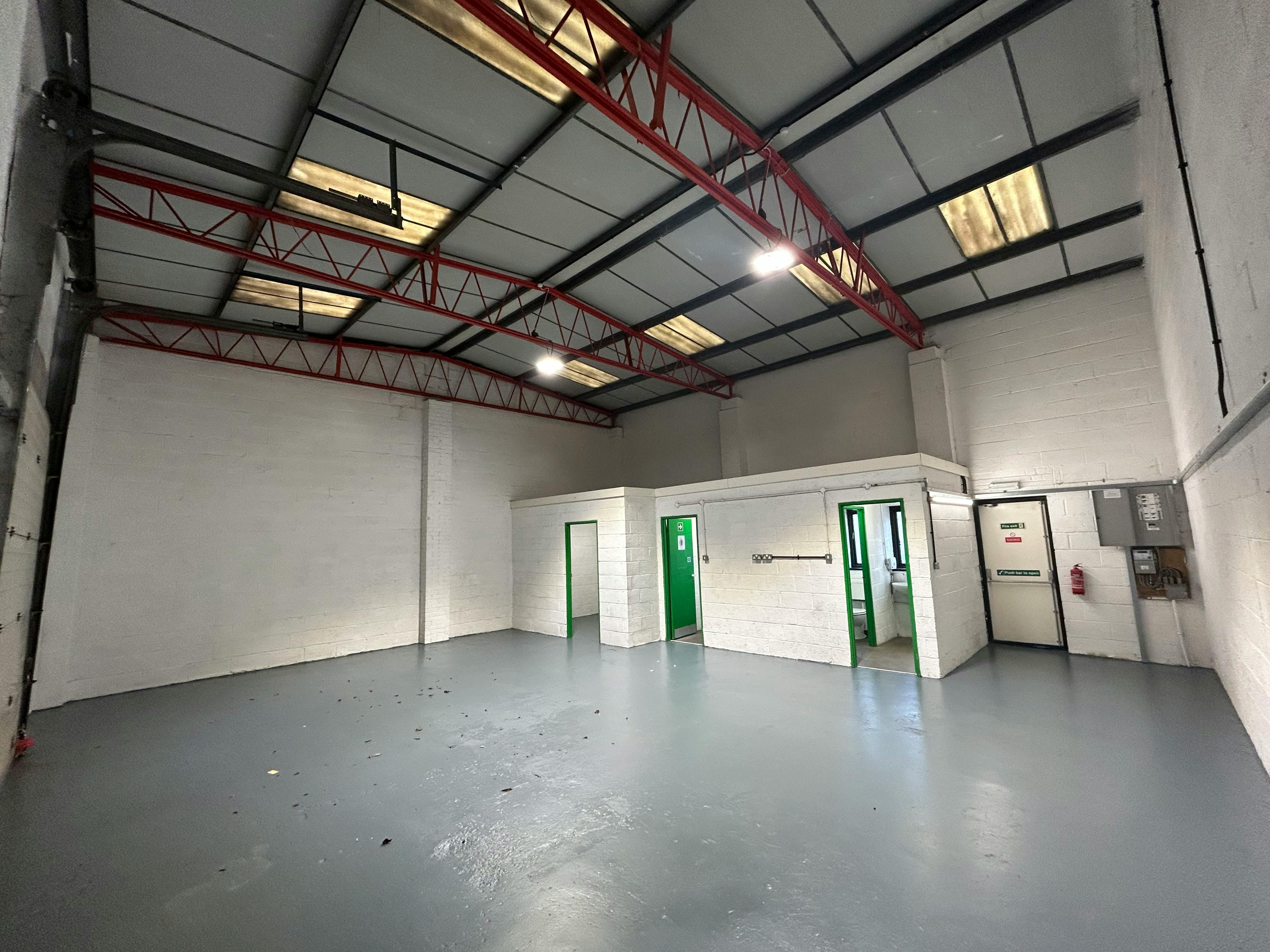 Industrial Unit in Eastleigh - photo 2