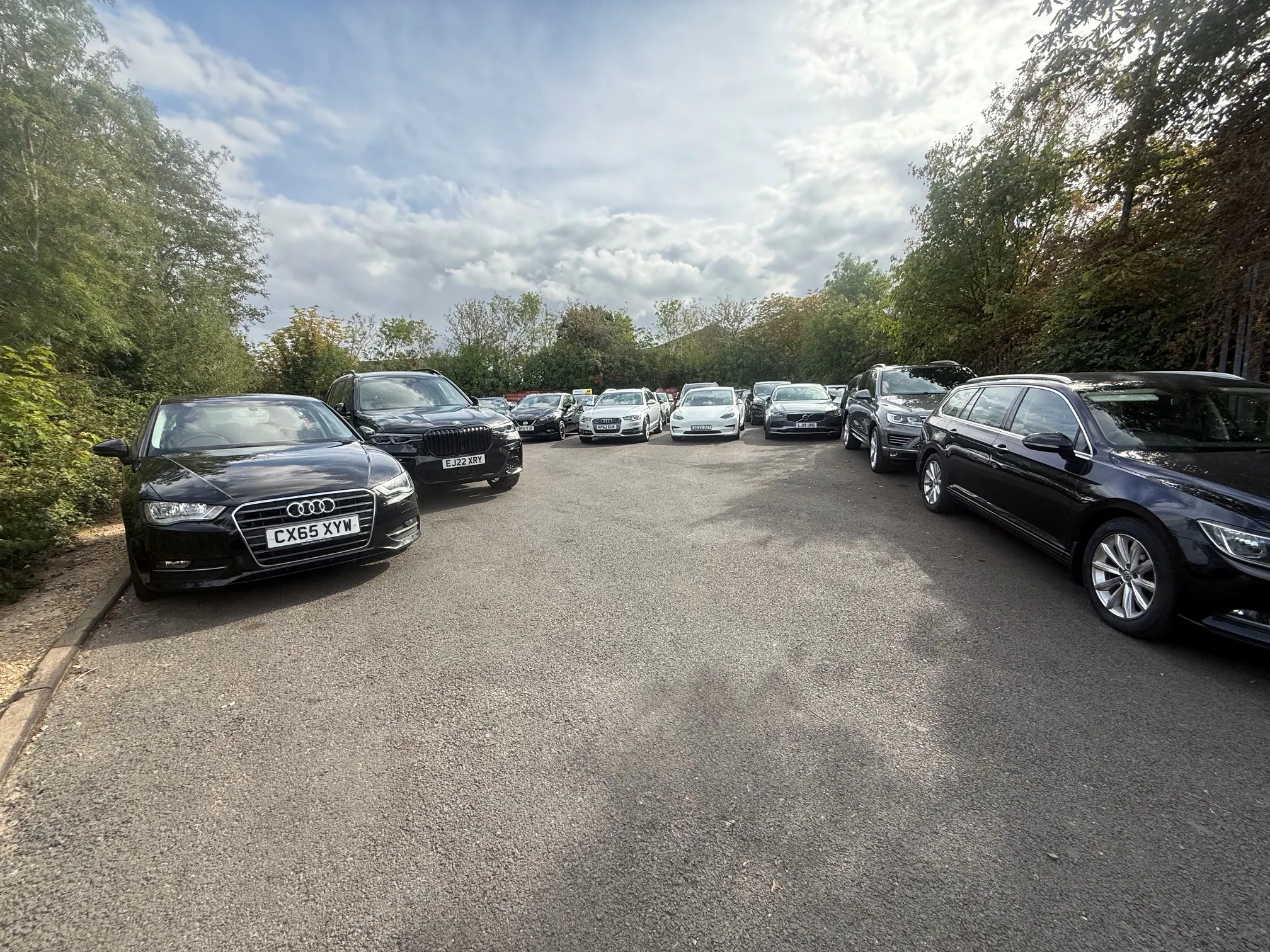 Showroom and garage facility, Kennedy Drive, Eldene,, Swindon, Industrial To Let / For Sale - 11.jpg