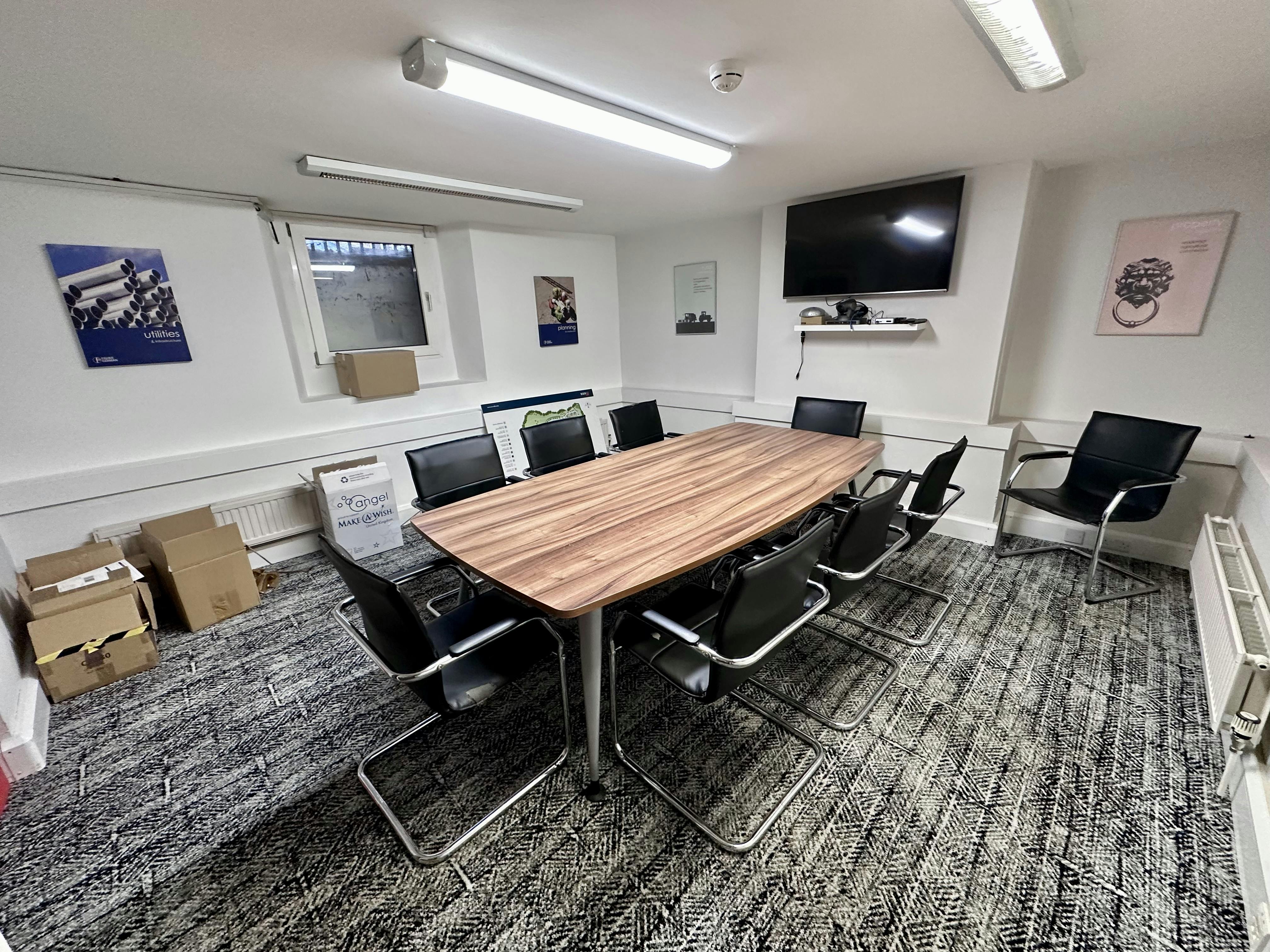 Adelaide House, Thame, Office / Other / Retail To Let - IMG_9318.jpeg