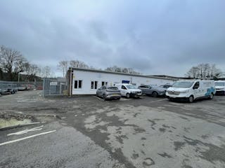 Units 1&2, Hastings, Industrial To Let - IMG_3942.JPEG