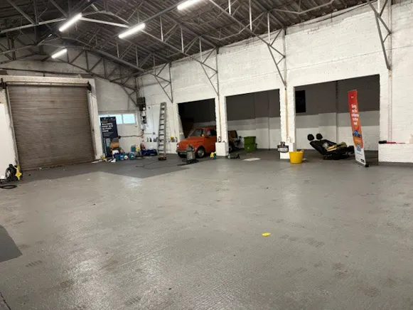 8 Guildford Road, Farnham, Industrial To Let - internal3.jpg