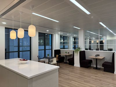 99 Gresham Street, London, Office To Let - VZCX6612.JPG