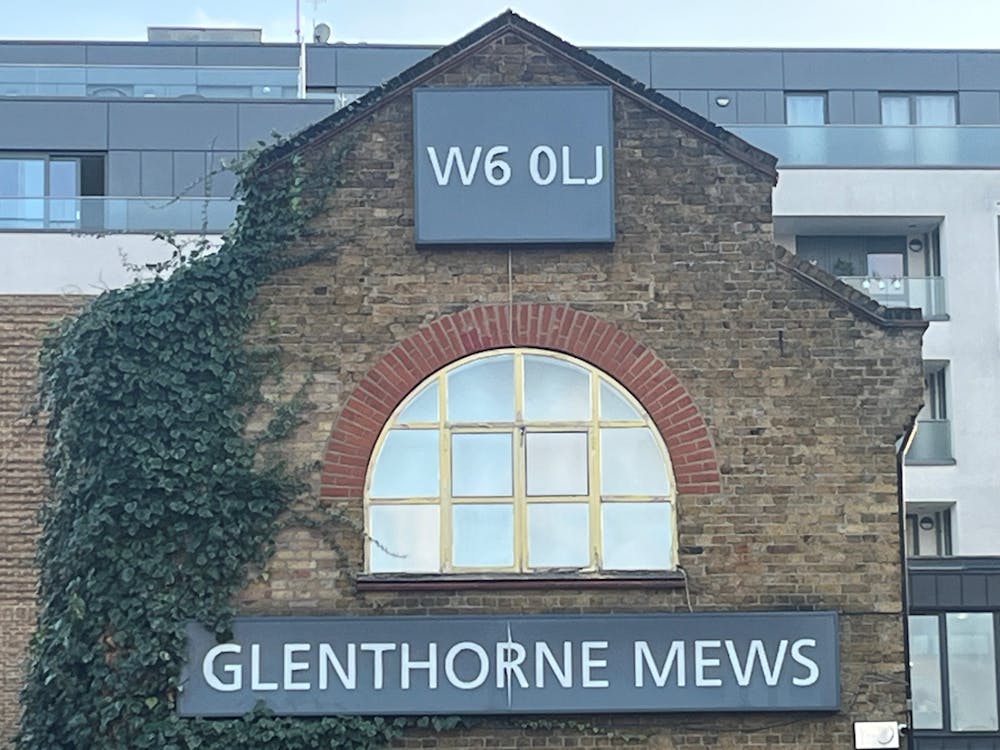 Unit 6 Glenthorne Mews - Street Logo.jpg