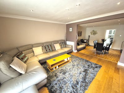 120-122, Station Road, Glossop, Residential / Retail For Sale - 20260217_122959.jpg