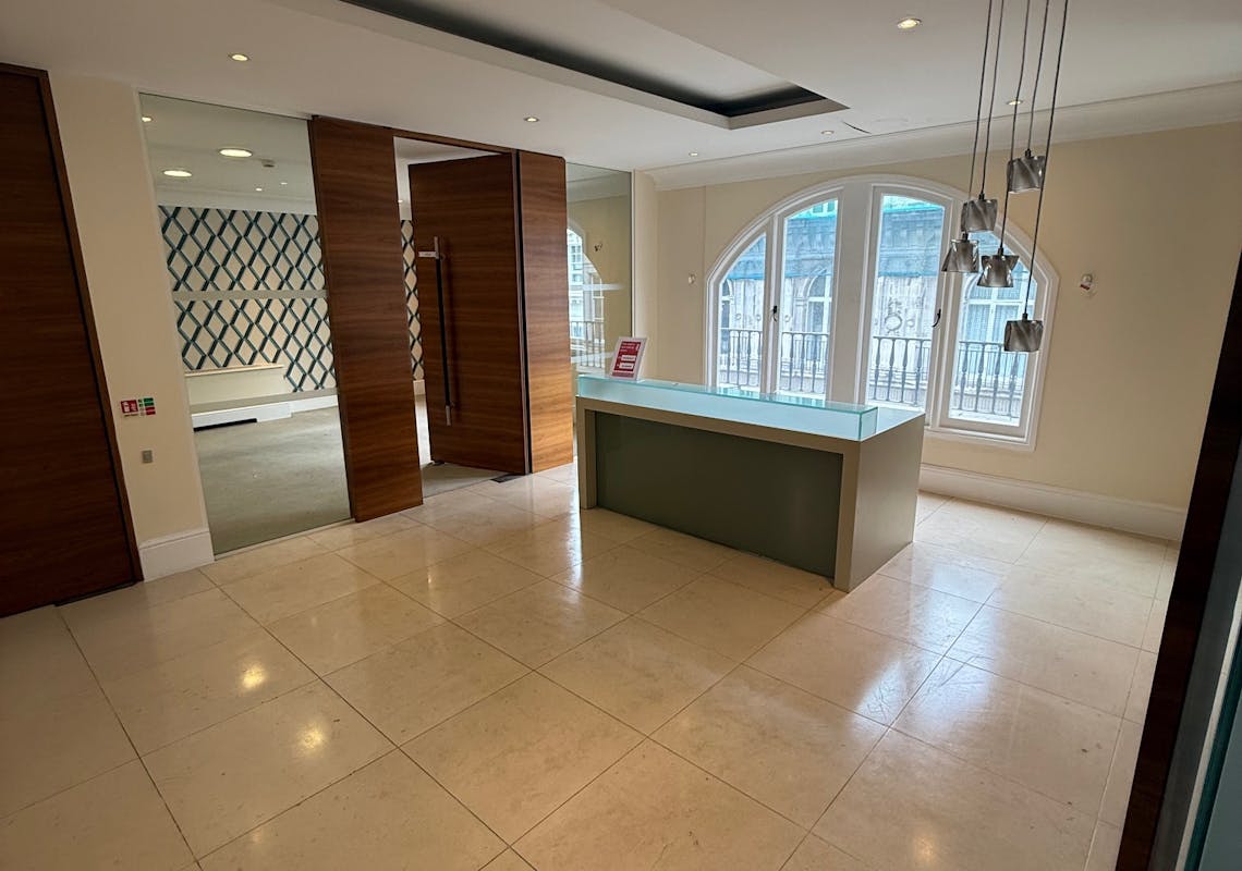 IMG_1837.jpg 70 Jermyn Street, London, Office To Let - IMG_1837.jpg