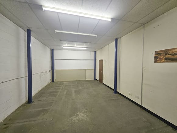 Unit 2 AMC Business Centre, Park Royal, Industrial / Warehouse To Let - 4.jpg