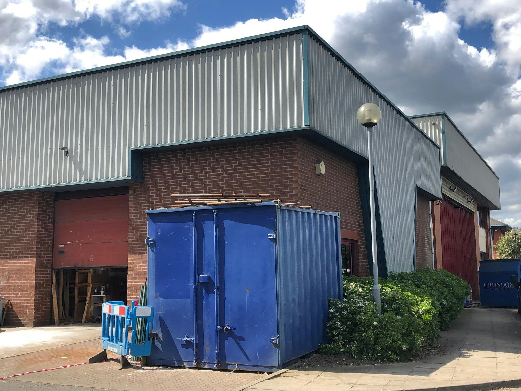 Industrial Unit in Sunbury-on-Thames - photo 2