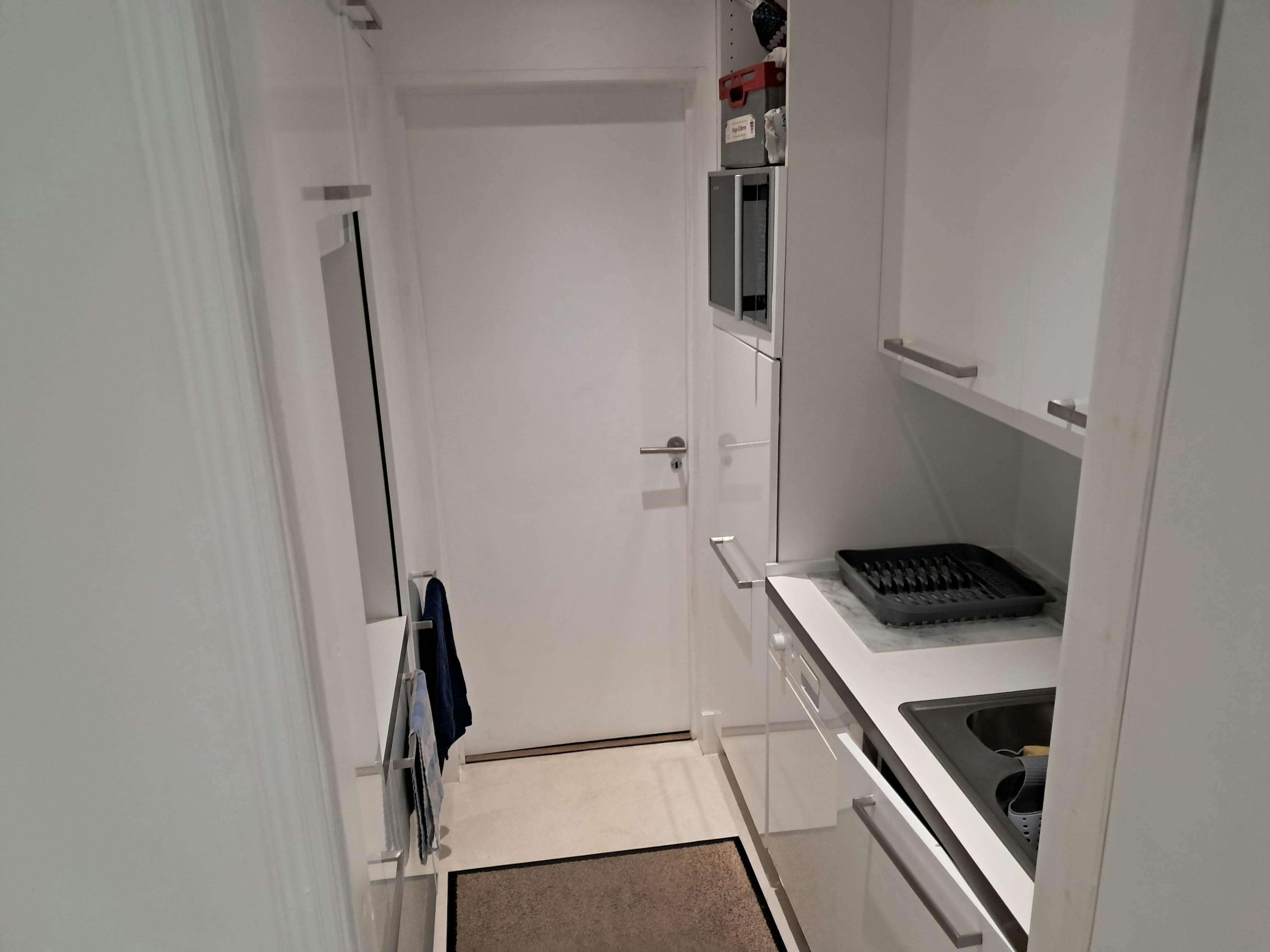 1 Haverleigh House, Ascot, Retail To Let - proq0hqXojy.jpeg