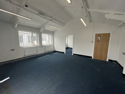 Eastern Business Park, Elgin Crescent, Hounslow, Industrial / Warehouse To Let - 16202D