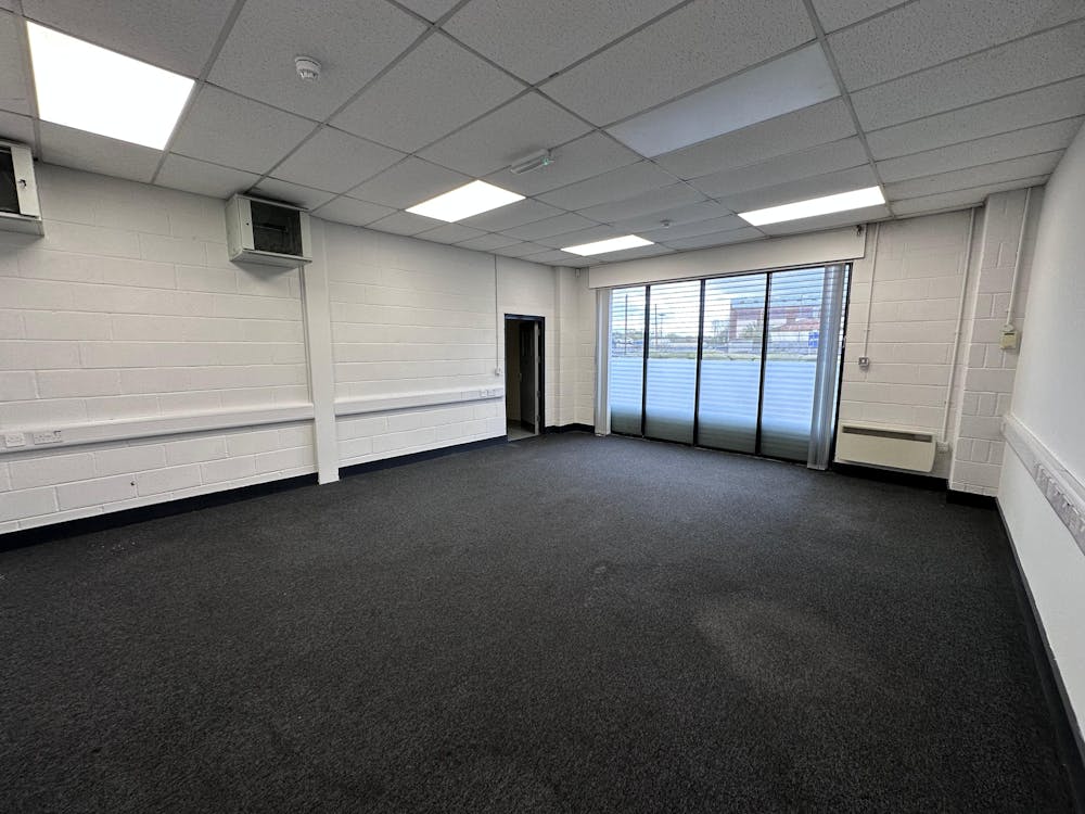 Units A & B, Portway Trade Park - 3407.jpg