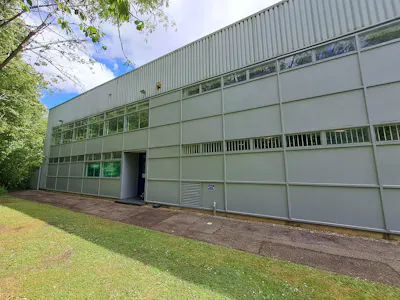 33 Clarke Road, Milton Keynes, Industrial / Industrial/Logistics / Trade Counter / Warehouse / Industrial / Warehouse To Let - 803d018861ba897c8b926332f0ec2d37-unit-33-clarke-road-external.jpg