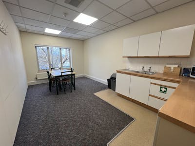 11 Cardale Court, Harrogate, Office For Sale - IMG_8917.jpeg