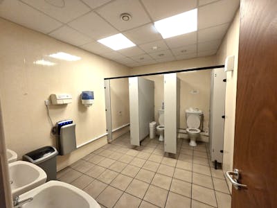 Unit 7/8, Block 2, Waterfront Business Park, Little Island, Industrial To Let - ladies WC.jpg