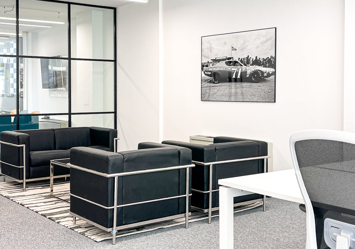 IMG_8825.jpg 18 Wells Street, London, Office To Let - IMG_8825.jpg