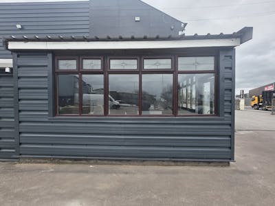 Yorkshire Medical Centre, Parkgate Complex, Rotherham, Automotive / Business Units / Class E Retail / Leisure / D1 (Non Residential Institutions) / E (Commercial / Business / Service) / Other To Let - PHOTO-2026-02-26-13-12-13 1.jpg