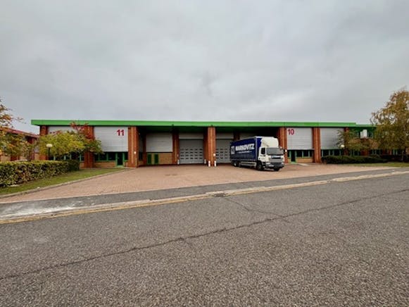 Units 10 & 11, St. Martins Business Centre, St. Martins Way, Bedford, Warehouse & Industrial To Let - Image 1.jpg