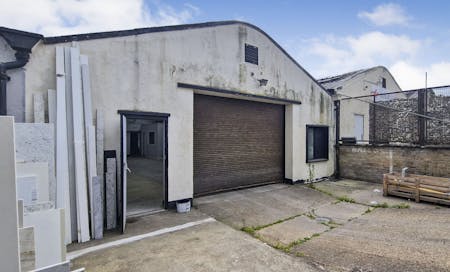 3 Bowlers Croft, Basildon, Industrial To Let - tlc_ca442d1825154a0ca05240a182cafbcf_4e88f2f.jpg