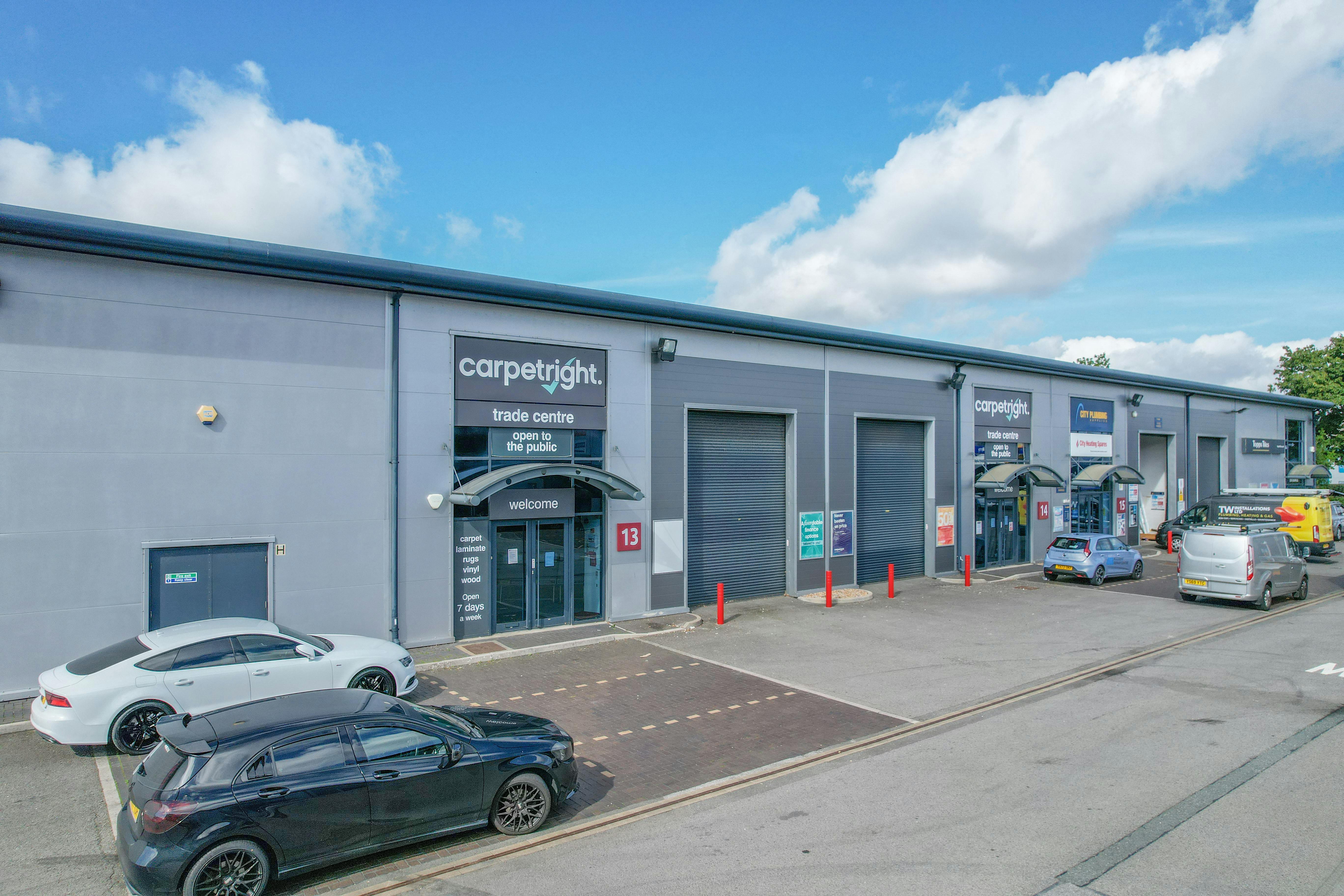 Retail/Shop in Winchester - photo 4