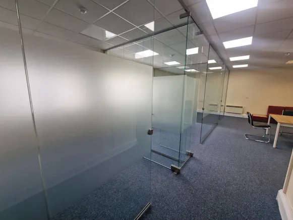Unit 4 Hatch Industrial Park, Basingstoke, Industrial To Let - 20260421_145041.jpg
