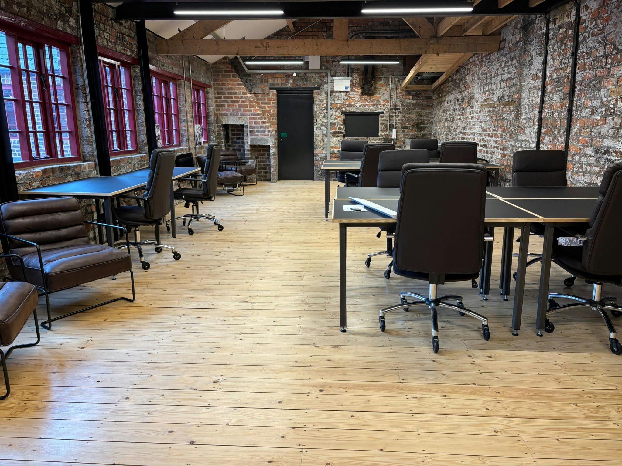 Leah's Yard, Office F15, Sheffield, Offices To Let - WhatsApp Image 2026-05-07 at 14.37.26 (1).jpeg