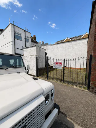 35 Broadway, Leigh-on-Sea, Retail To Let - 9f4f1d60-94a1-4239-9be2-7358cc748f72.png