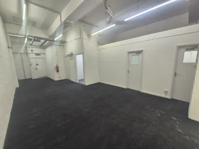 4 Warren Street, Stockport, Retail To Let - 20260909_161756.jpg
