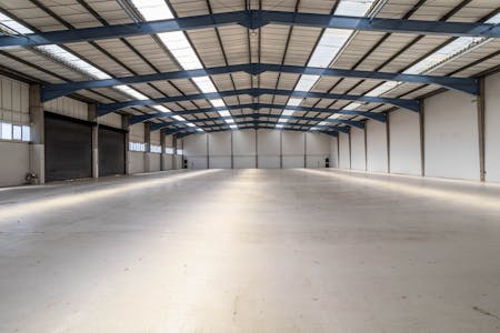 Unit 4, Brick Knoll Park, St Albans, Industrial/Logistics To Let - Brick_Knoll_Pk_Unit 4_058.jpg