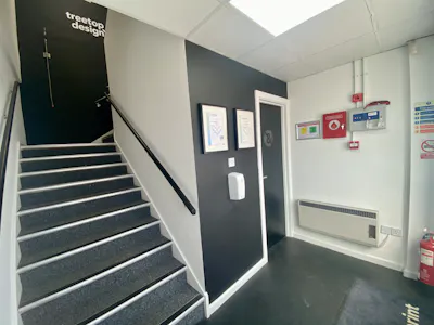 Unit 6 Bell Centre, Crawley, Industrial / Industrial / Warehouse For Sale - WEB IMG_0700.jpeg