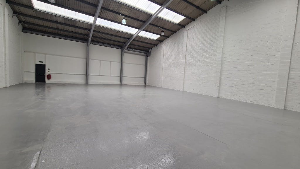 Industrial Unit in Fareham - photo 2