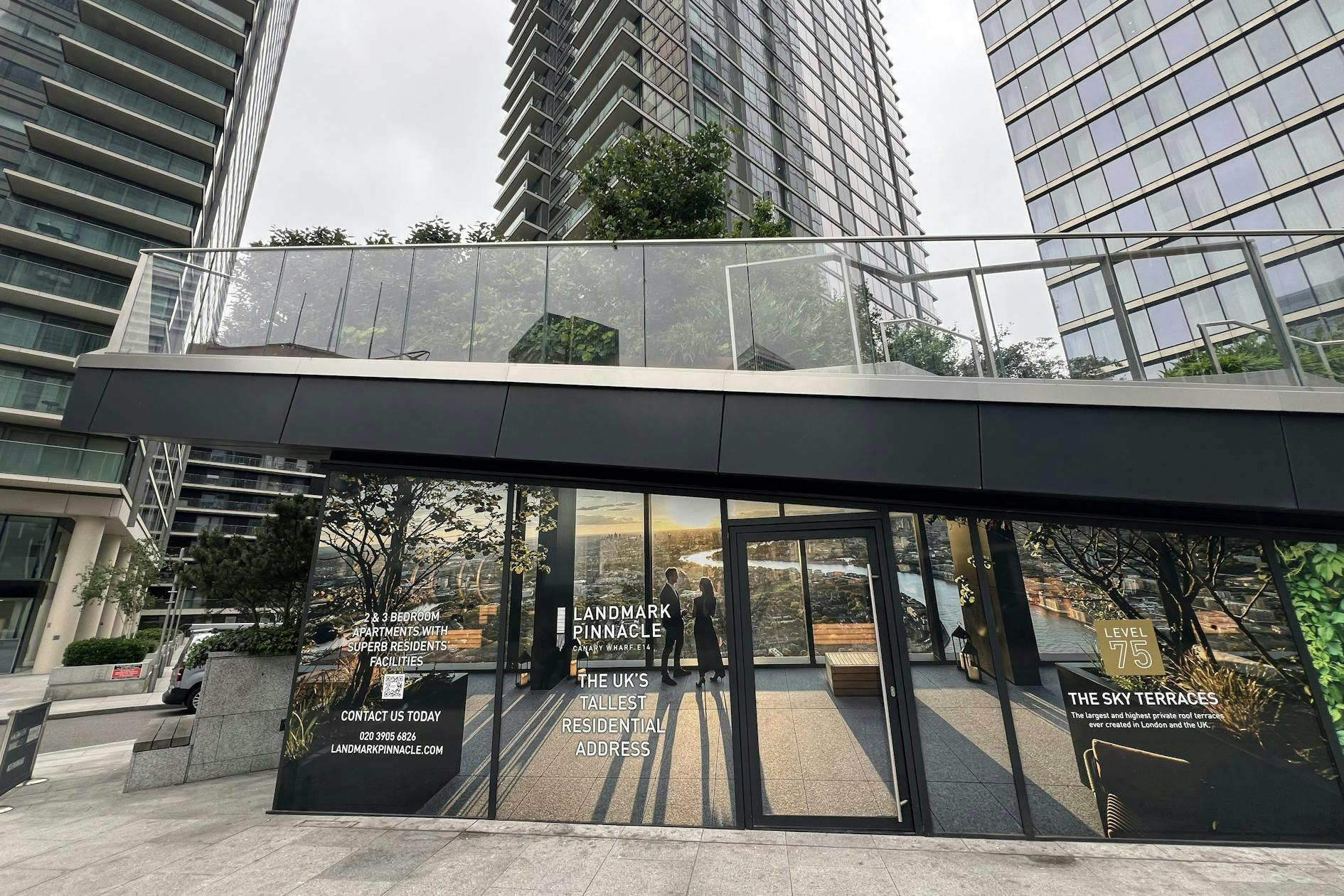 Retail/Shop in London - photo 3