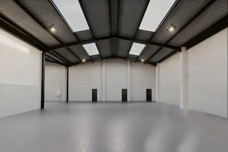 10 Dawson Road, Milton Keynes, Industrial/Logistics To Let - SSD_DAWSON ROAD_INTERIOR_CAM_01.jpg
