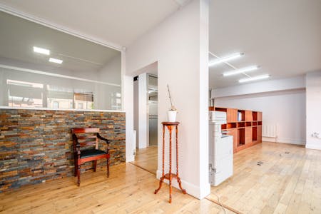 Unit B 17 Downham Road, London, Retail To Let - Downham Rd 17 GF - Low Res 1.jpg