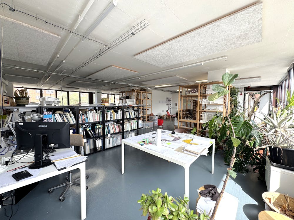 Unit 31, Regent Studios, 8 Andrews Road - IMG_7405.JPG